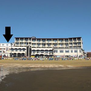 Sandringham Hotel - Seafront, Sandown - Free Car Ferry